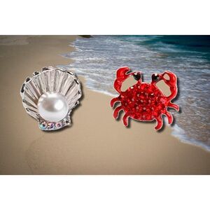 Adorable Red Rhinestone Crab & Faux Pearl in Shell Stud Earrings